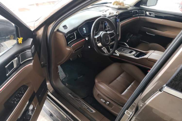 Used Zotye T800 2018 2.0T Automatic Prestige Smart Connectivity 7-Seater
