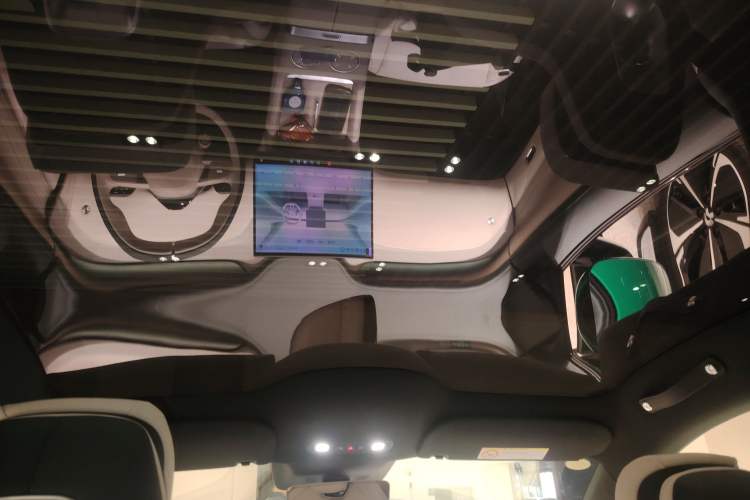 Used  YU7 2025 Ultra-Long Range Rear-Wheel Drive Version
