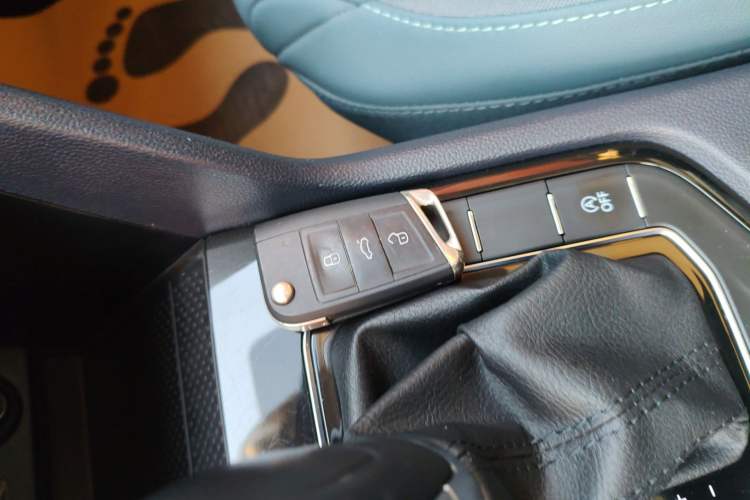 Used Volkswagen Tharu 2023 300TSI Two-Wheel-Drive Full Moon Edition