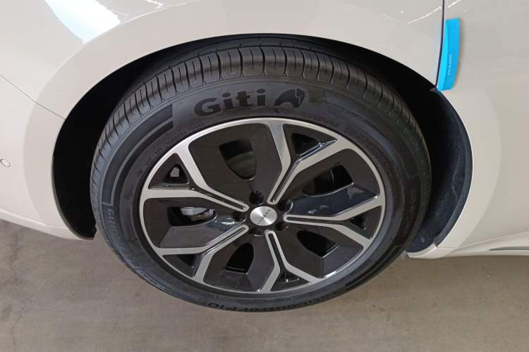 Used Hima Luxeed S7 2025 855 km Max