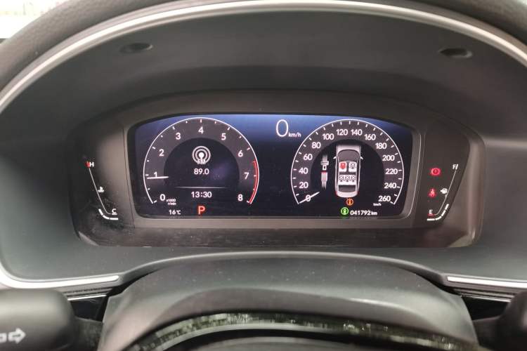 Used Honda Civic 2022 240TURBO CVT Dynamic Control Version
