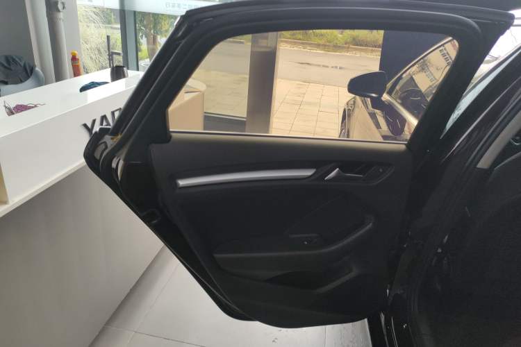 Used Audi A3 2014 Limousine 35 TFSI Automatic Advanced Model
