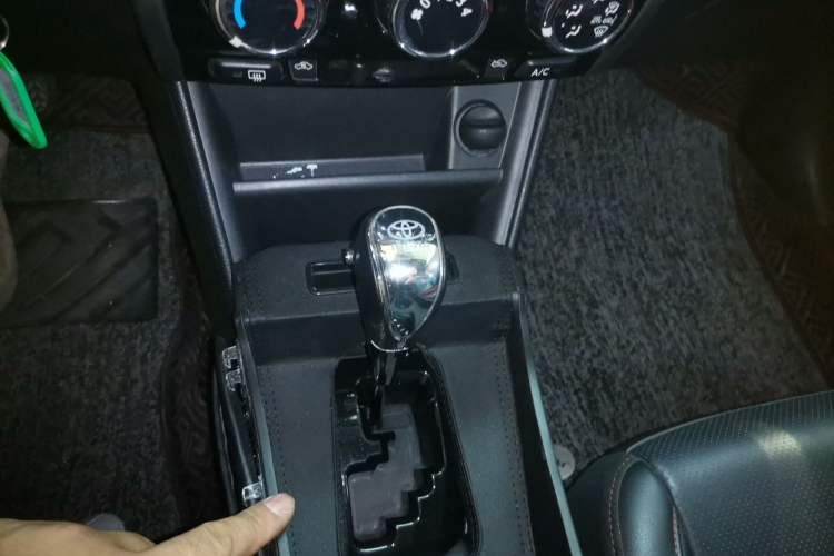 Used Toyota YARiS L 2021 X-Trail 1.5L CVT Luxury Edition
