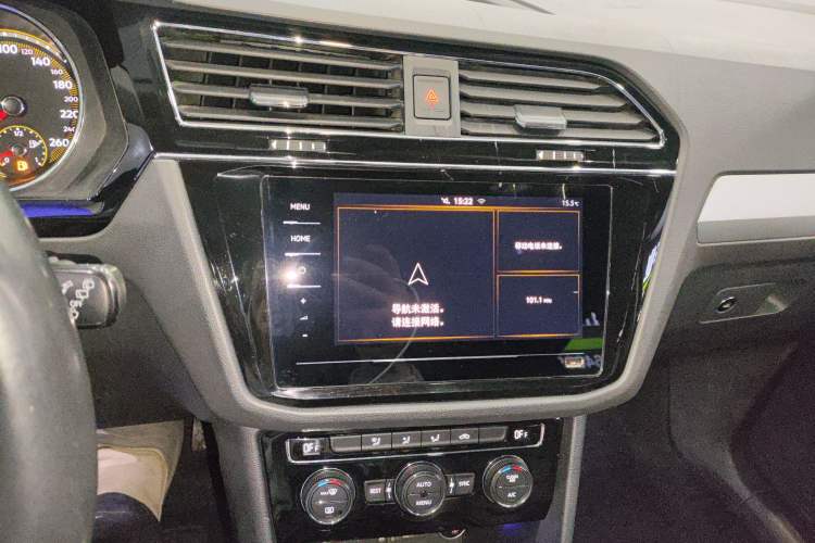 Used Volkswagen Tiguan L 2019 Updated Version 330TSI Automatic Two-Wheel Drive Panoramic Comfort Edition China VI Standard
