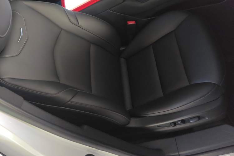 Used Cadillac XT4 2021 28T Two-Wheel Drive Leading Version