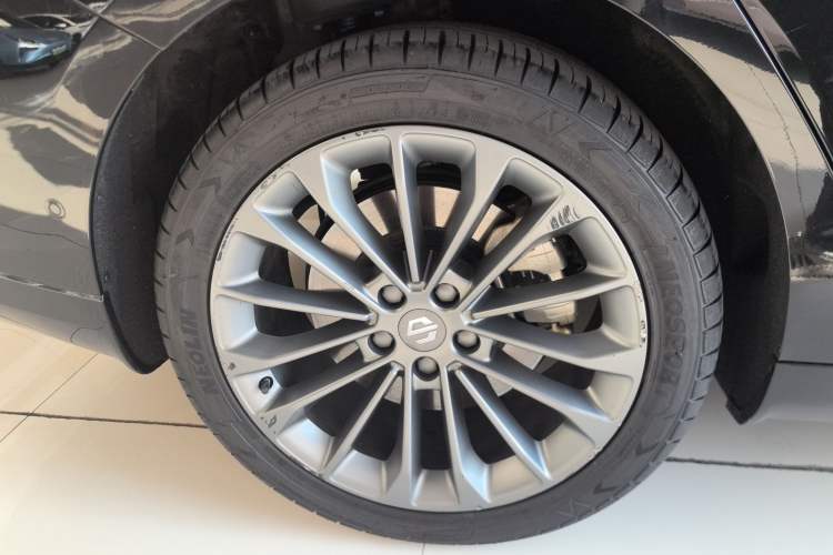 Used Leapmotor C01 2024 Range-Extended 216 Luxury Edition
