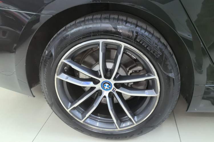 Used BMW 5 Series New Energy 2022 535Le M Sport Package
