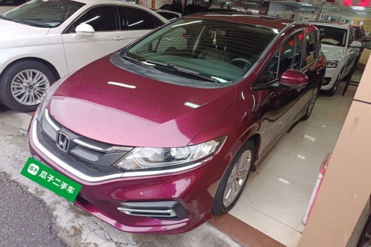 Used Honda Jade 2017 1.8L automatic Comfort version 5 seats
