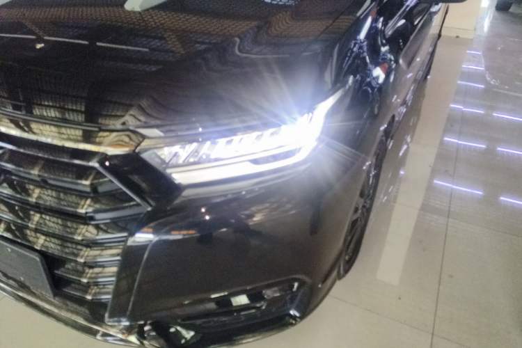 Used Honda Elysion 2024 2.0L eHEV Luxury Edition
