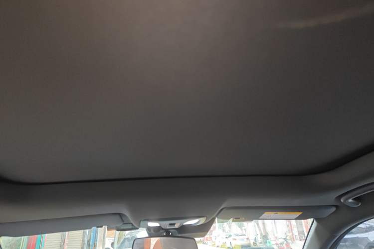 Used Changan UNI-V 2022 1.5T Smart Navigation Version
