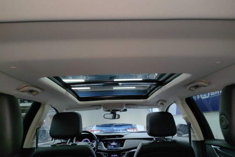 Used Cadillac XT5 2016 25T Luxury Model
