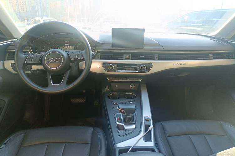 Used Audi A5 2017 Sportback 40 TFSI Fashion Model
