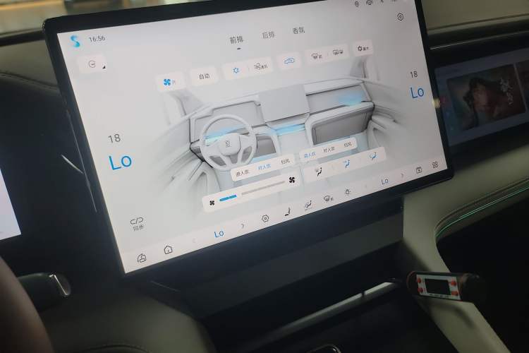 Used BYD Xia 2025 DM-i 1.5T 180km Excellence Model
