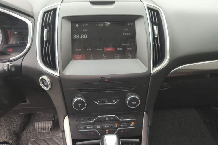 Used Ford Edge 2018 EcoBoost 245 Two-Wheel-Drive Titanium 7-Seater China V Standard