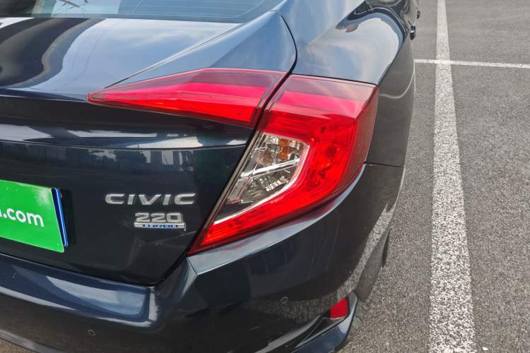 Used Honda Civic 2016 220TURBO CVT Luxury Edition