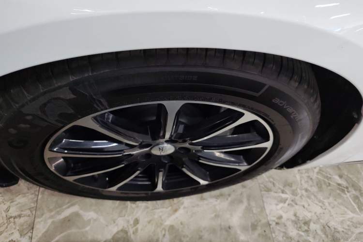 Used Hima Luxeed S7 2024 Max
