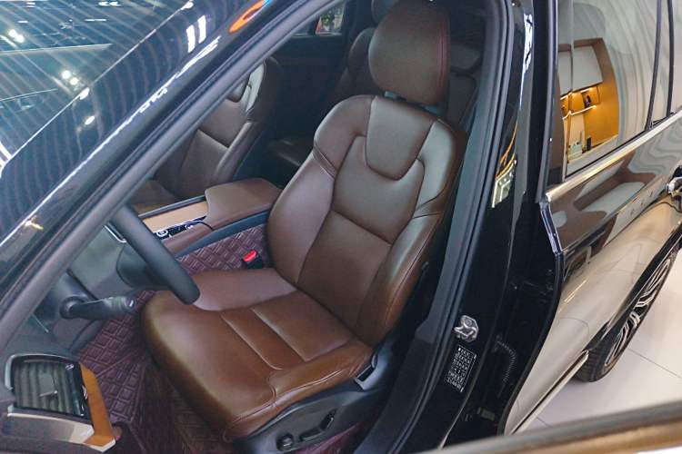 Used Volvo XC90 2022 B6 Zhiyi Luxury Edition 7-Seater
