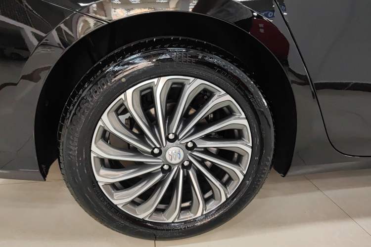 Used Buick LaCrosse 2023 28T Prestige Edition
