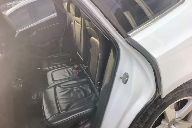 Used Audi Q5 2015 40 TFSI Comfort Model