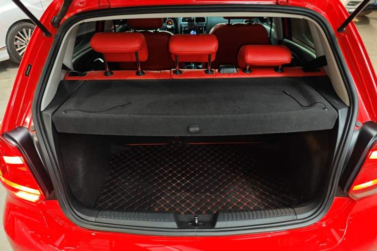 Used Volkswagen Polo 2018 1.5L Automatic Enjoyment Model
