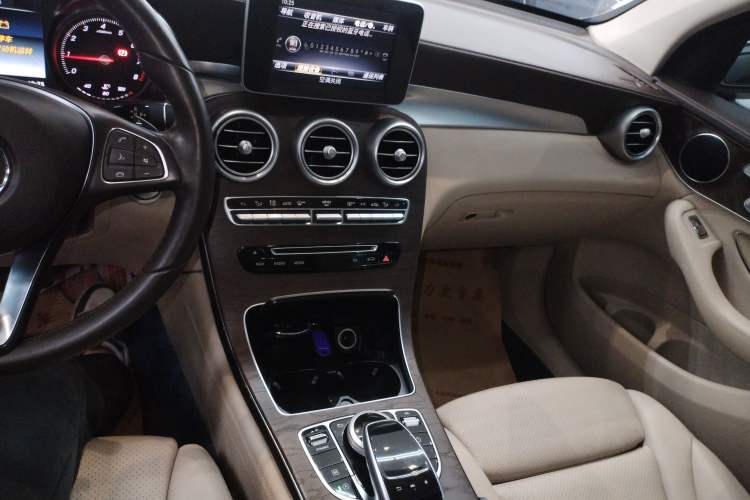 Used Mercedes-Benz GLC 2018 GLC 300 4MATIC Sport Edition
