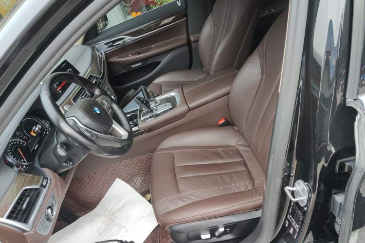 Used BMW 7 Series 2018 730Li Leading Model Excellence Package

