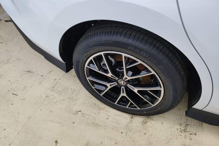 Used Changan UNI-V iDD 2024 Blue Whale Smart Electric iDD 136km Smart & Fun Model
