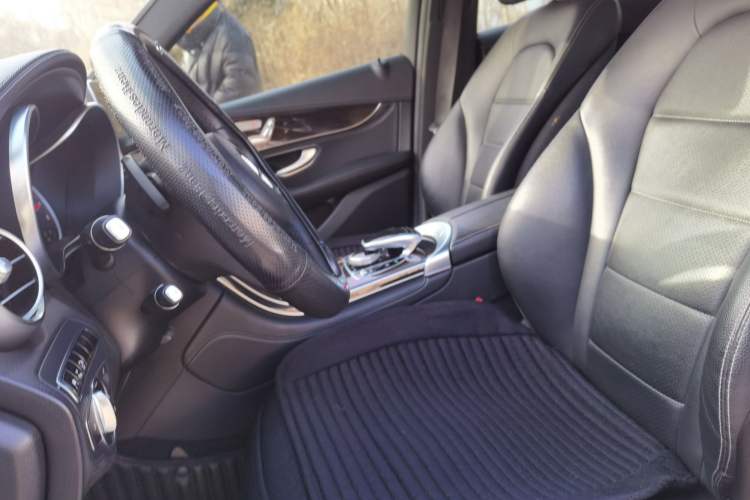 Used Mercedes-Benz GLC 2016 GLC 260 4MATIC Luxury Model
