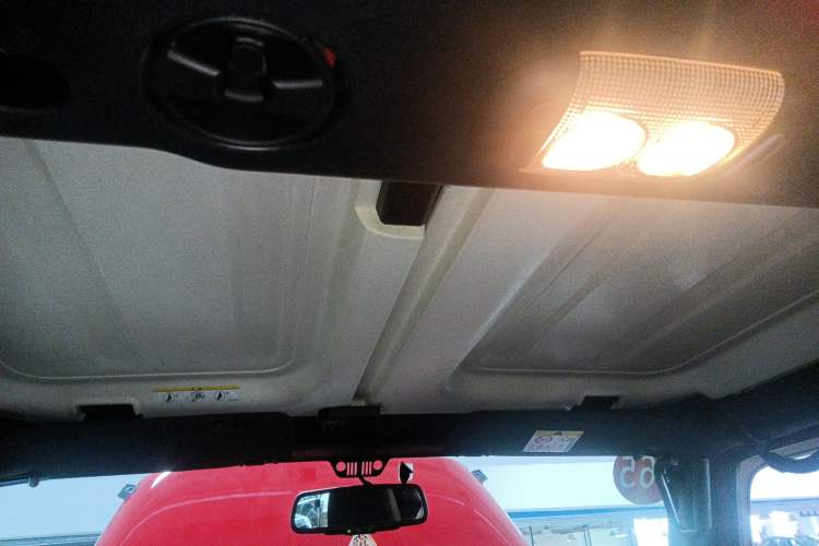 Used  Wrangler 2014 2.8TD Sahara Four-Door Edition