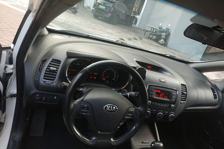 Used Kia K3 2016 1.6L Automatic GLS
