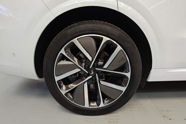 Used Li Auto L6 2024 PRO Model
