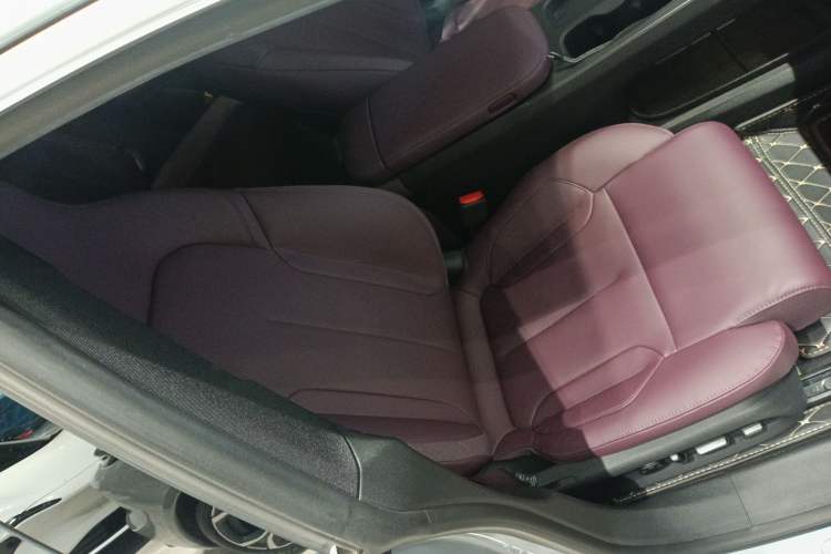 Used Nio ET5T 2023 75 kWh Touring