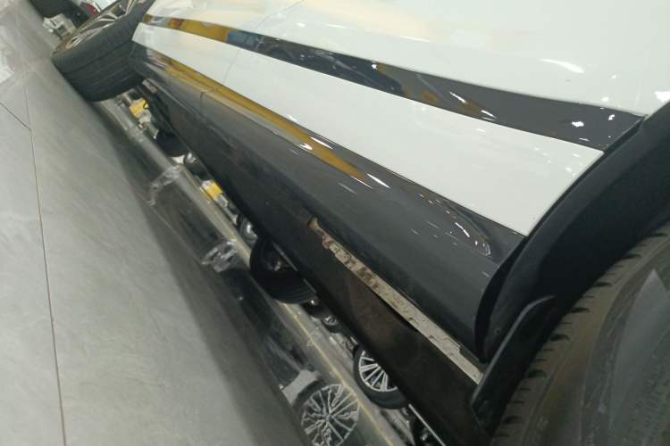 Used Land Rover Range Rover Evoque 2023 Aurora L 249 PS Luxury Edition
