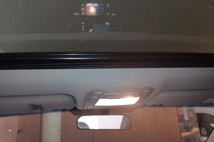 Used Toyota Crown 2017 2.0T Sport Edition
