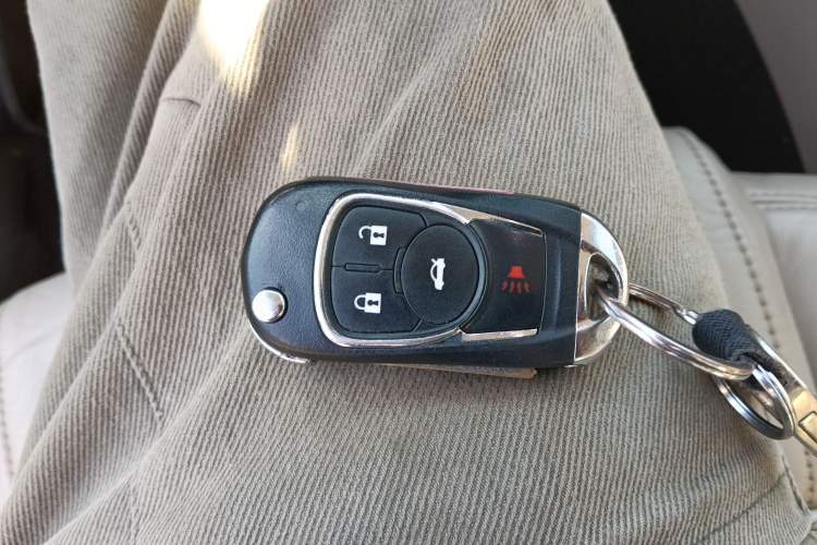 Used Buick LaCrosse 2013 2.4L SIDI Leading Comfort Version
