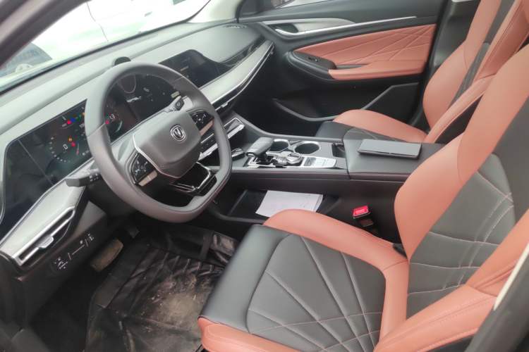 Used Changan Eado 2022 PLUS Blue Whale NE 1.4T GDI DCT Prestige Edition
