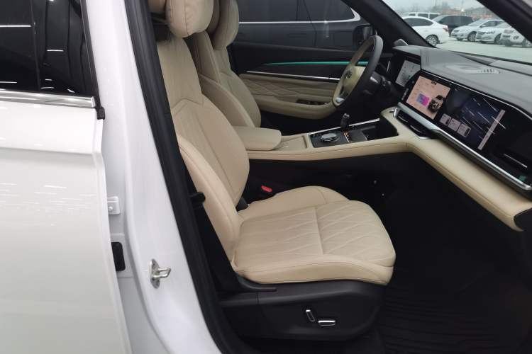 Used Geely Auto Monjaro L 2025 Dongfang Yao 2.0TD Automatic Lanxing Edition