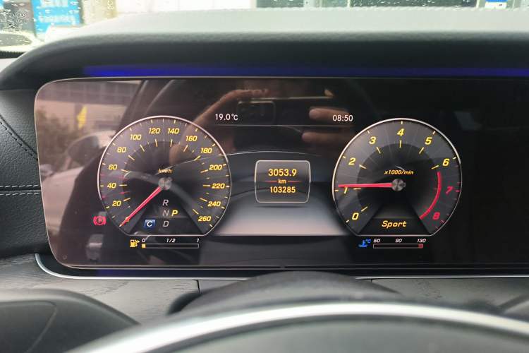 Used Mercedes-Benz E-Class 2018 Restyled E 300 L Sporty and Stylish Edition
