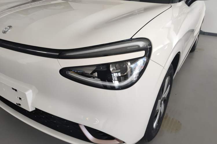 Used Dongfeng NAMMI 01 
