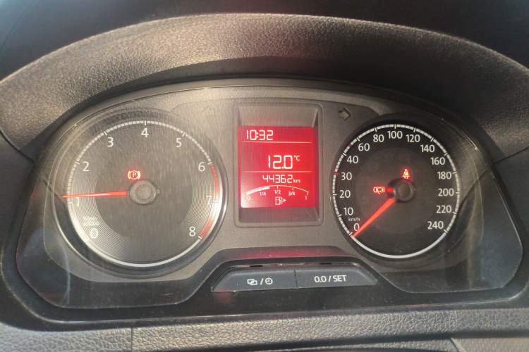 Used Volkswagen Jetta 2017 1.4L Manual Fashion Edition
