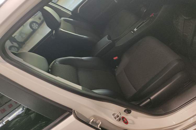 Used Honda Jade 2017 1.8L automatic Comfort version 5 seats