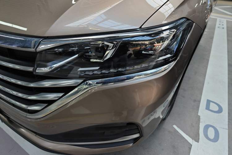 Used Volkswagen Viloran 2020 330TSI Luxury Edition
