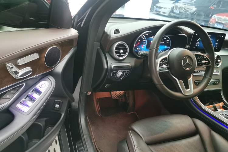 Used Mercedes-Benz GLC 2020 GLC 260 L 4MATIC Luxury Model