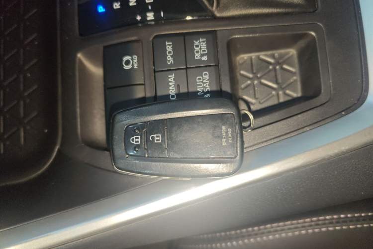 Used Toyota Wildlander 2023 2.0L CVT Four-Wheel Drive Luxury PLUS Edition
