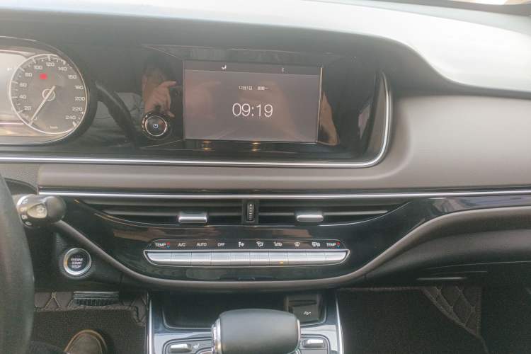 Used GAC Trumpchi M6 2019 270T DCT Luxury Edition (7-seater) China VI