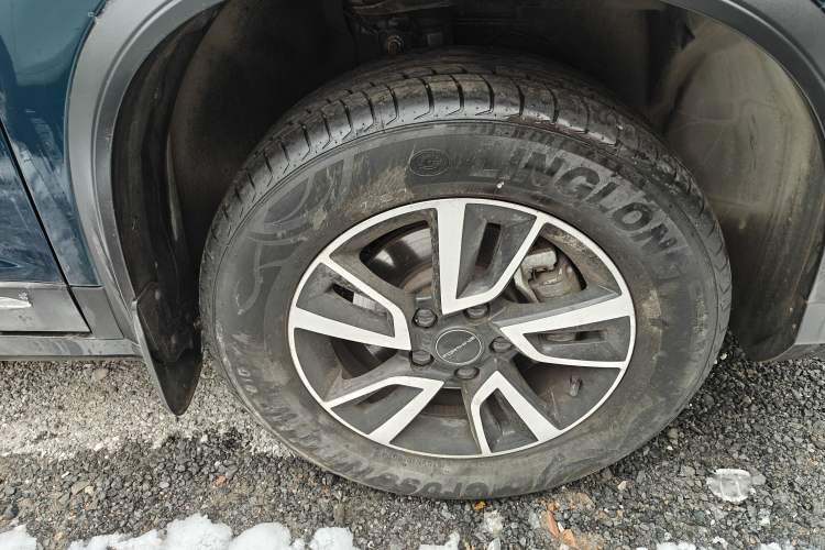 Used FORTHING T5 2023 Grand Edition 1.6L Manual Dream Version Five Seats