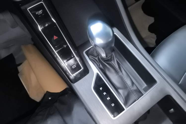 Used Roewe i5 2023 1.5L CVT Luxury Edition
