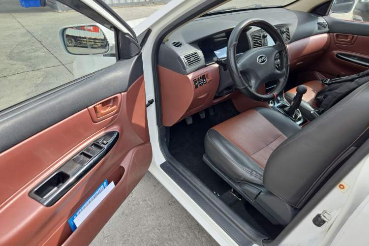 Used BYD F3 2012 Energy-Saving Edition 1.5L Manual Comfort Model
