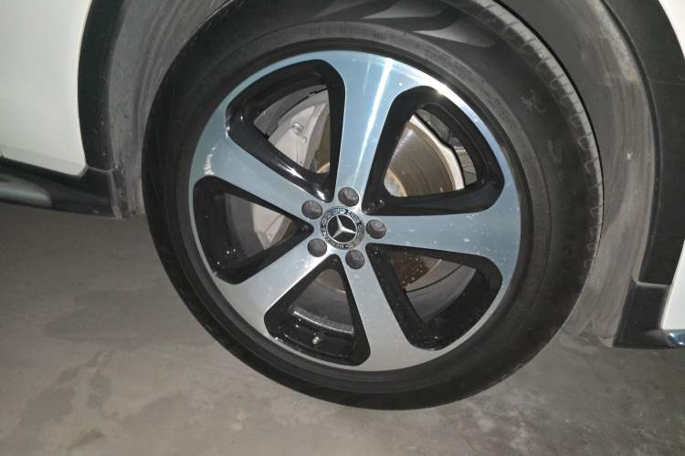 Used Mercedes-Benz GLC 2018 GLC 260 4MATIC Luxury Model