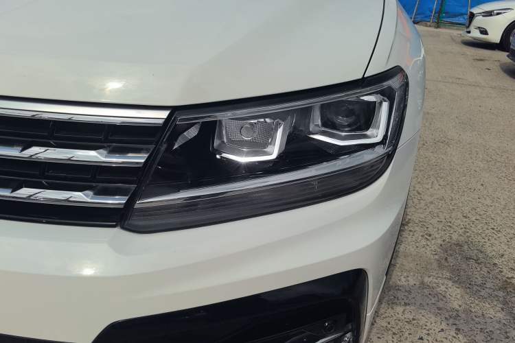 Used Volkswagen Tiguan L 2021 330TSI Automatic Two-Wheel Drive R-Line Enhanced Edition
